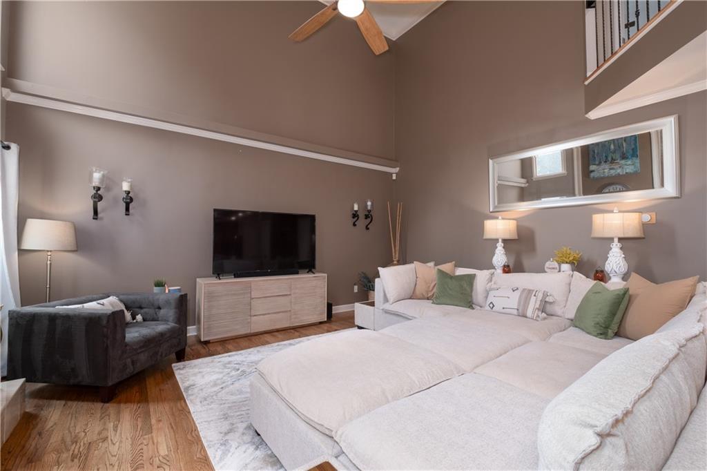 2774 Riderwood Lane NE