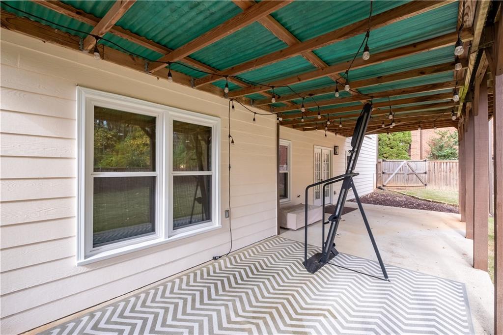 2774 Riderwood Lane NE