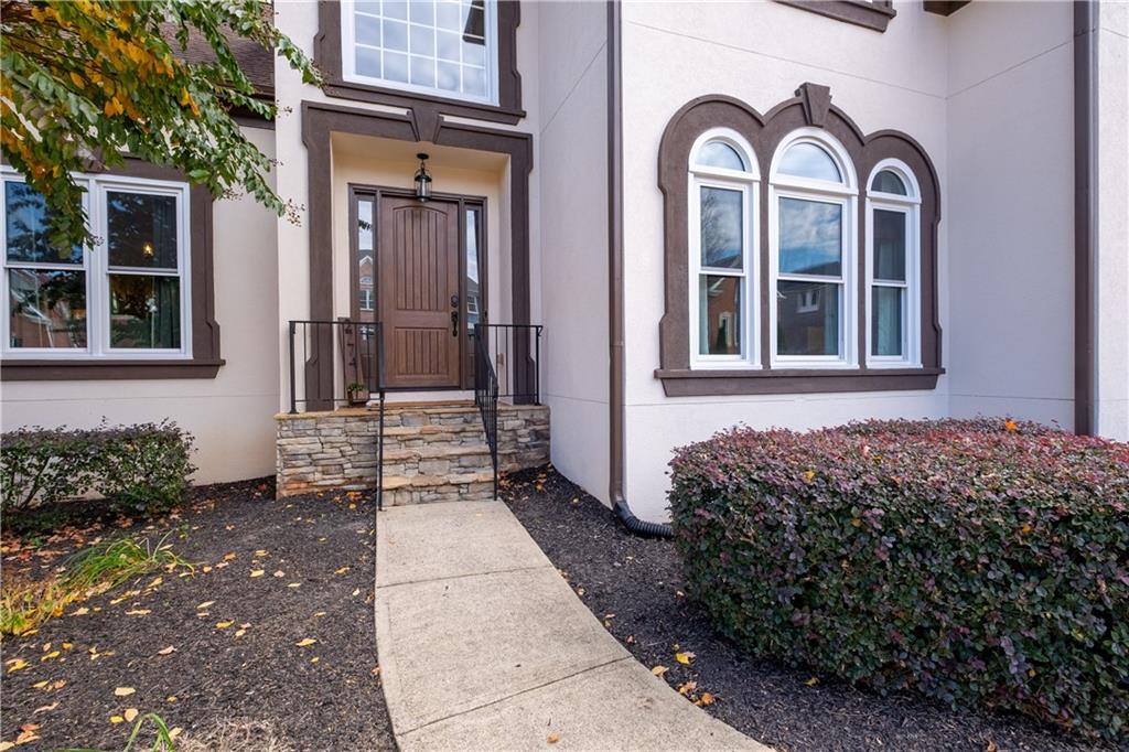 2774 Riderwood Lane NE