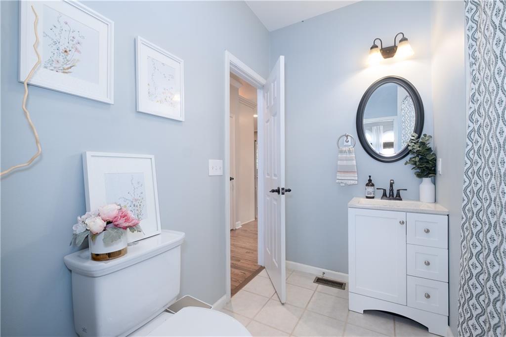 2774 Riderwood Lane NE