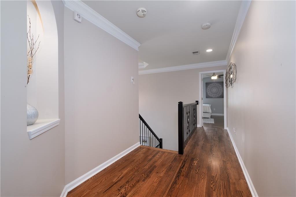 2774 Riderwood Lane NE