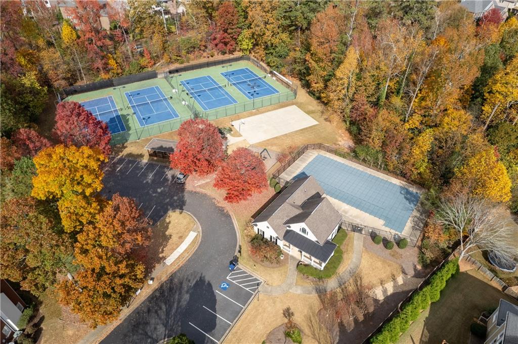 2774 Riderwood Lane NE