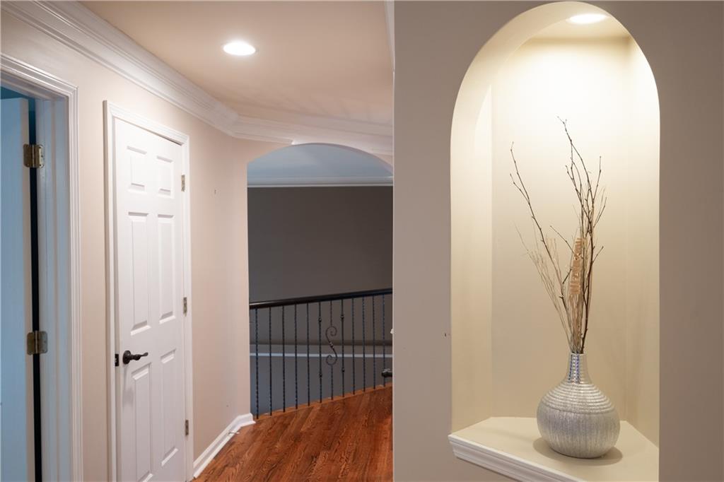 2774 Riderwood Lane NE