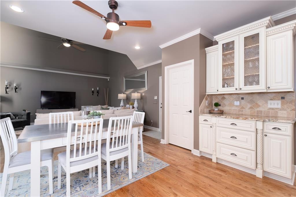 2774 Riderwood Lane NE