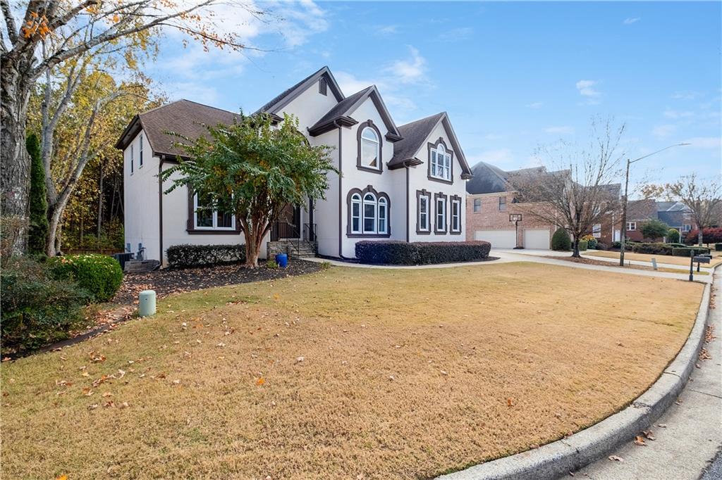 2774 Riderwood Lane NE