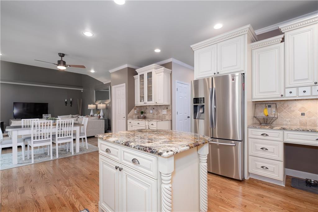 2774 Riderwood Lane NE