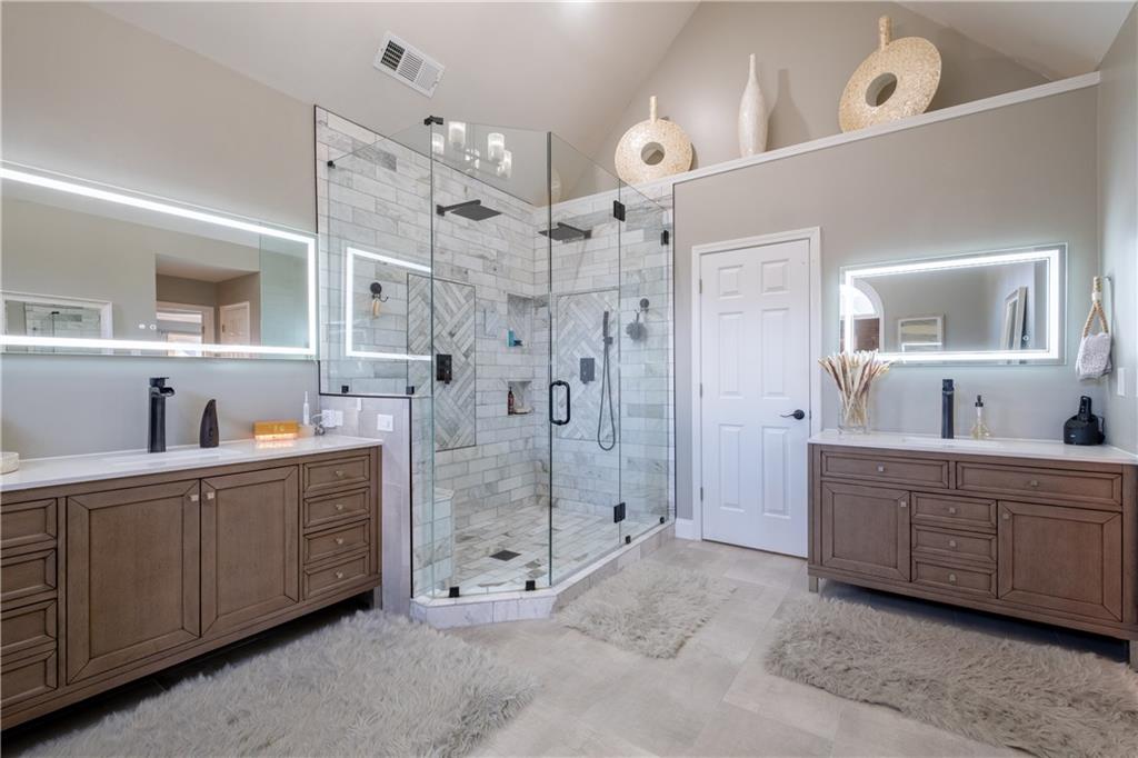 2774 Riderwood Lane NE