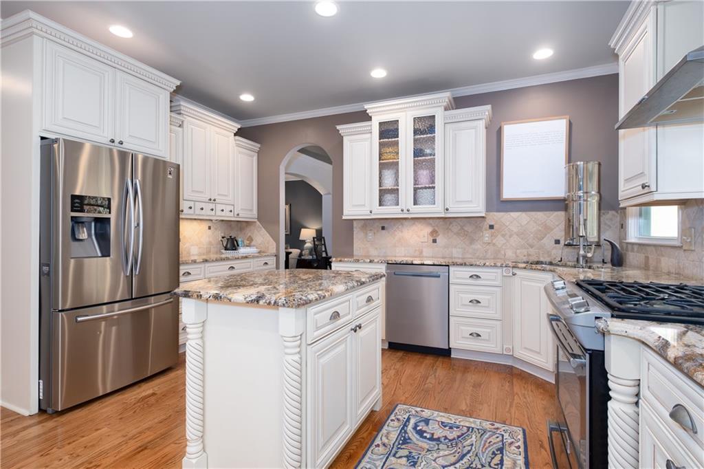 2774 Riderwood Lane NE