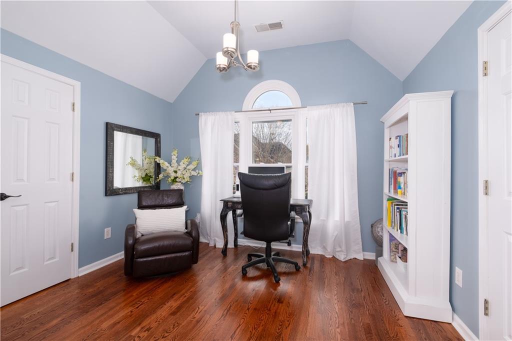 2774 Riderwood Lane NE