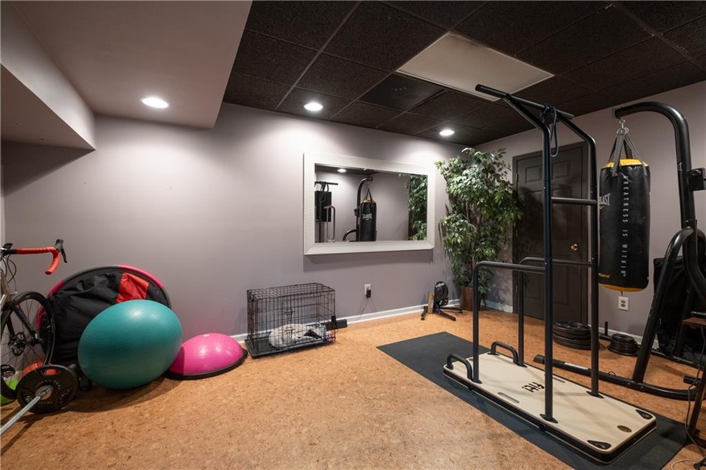 2774 Riderwood Lane NE