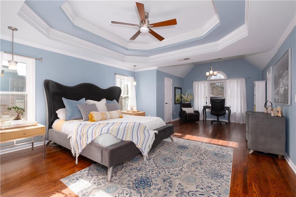 2774 Riderwood Lane NE