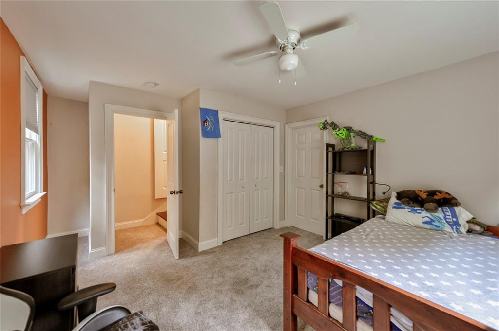 563 Collier Road NW