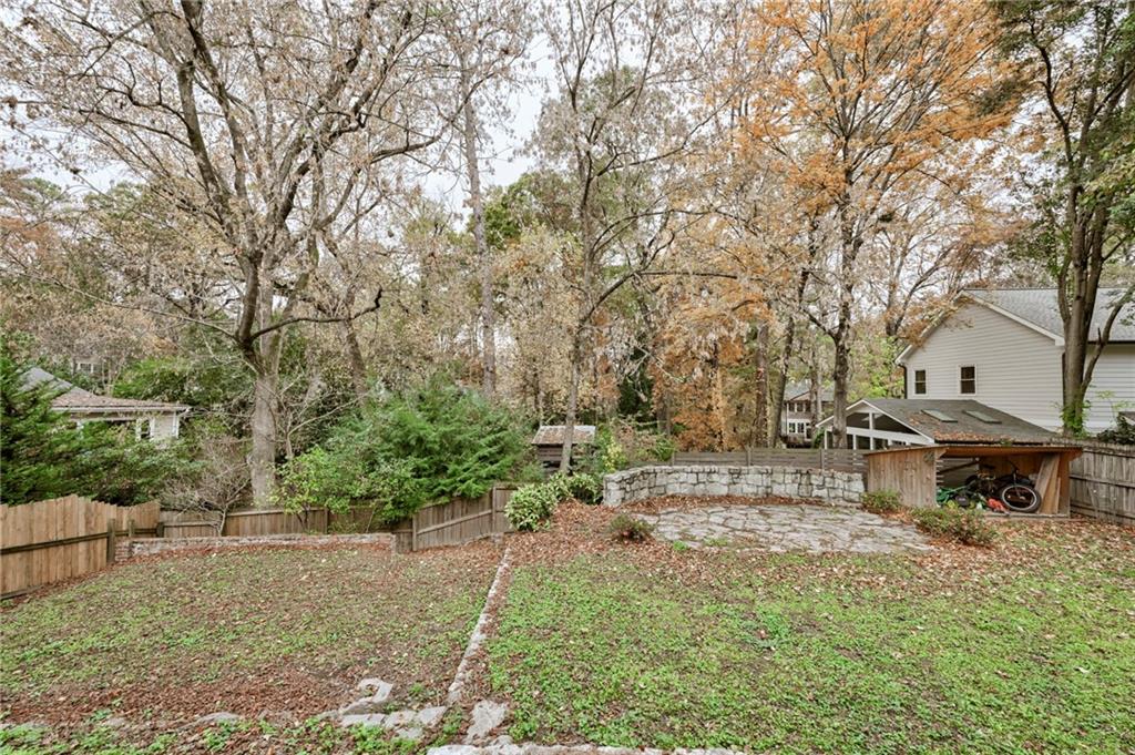 563 Collier Road NW