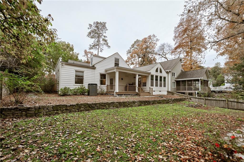 563 Collier Road NW