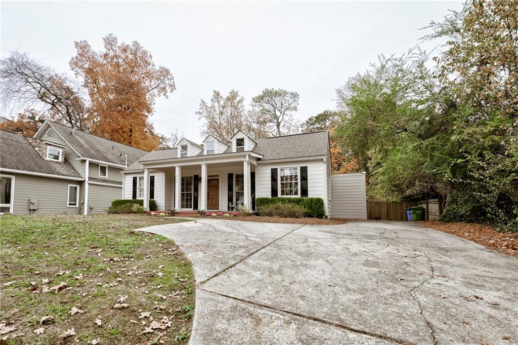 563 Collier Road NW