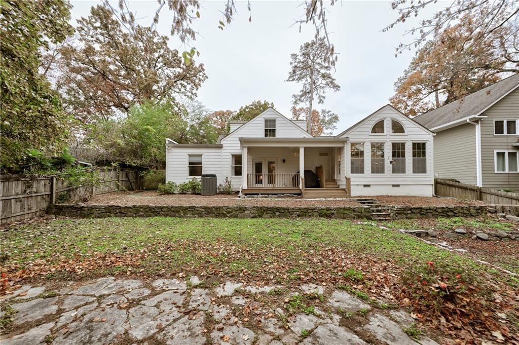 563 Collier Road NW
