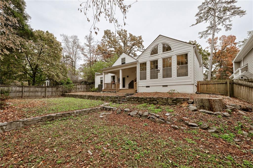 563 Collier Road NW