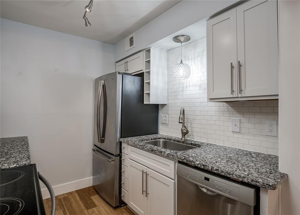 249 Triumph Drive NW