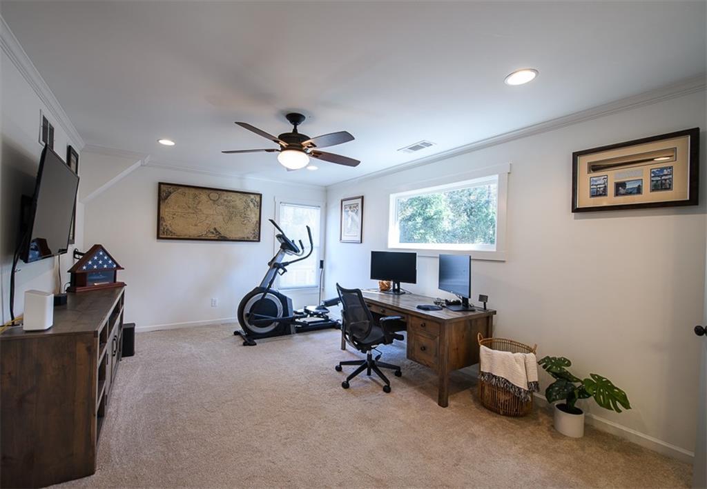 1525 Deerwood Drive