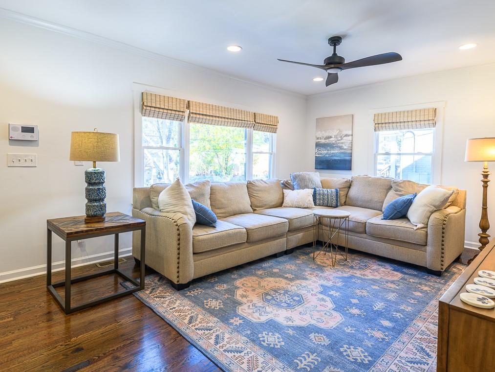 1525 Deerwood Drive