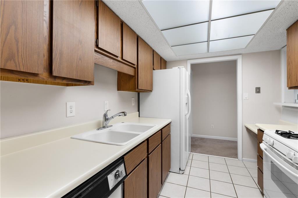 3437 Ivys Walk