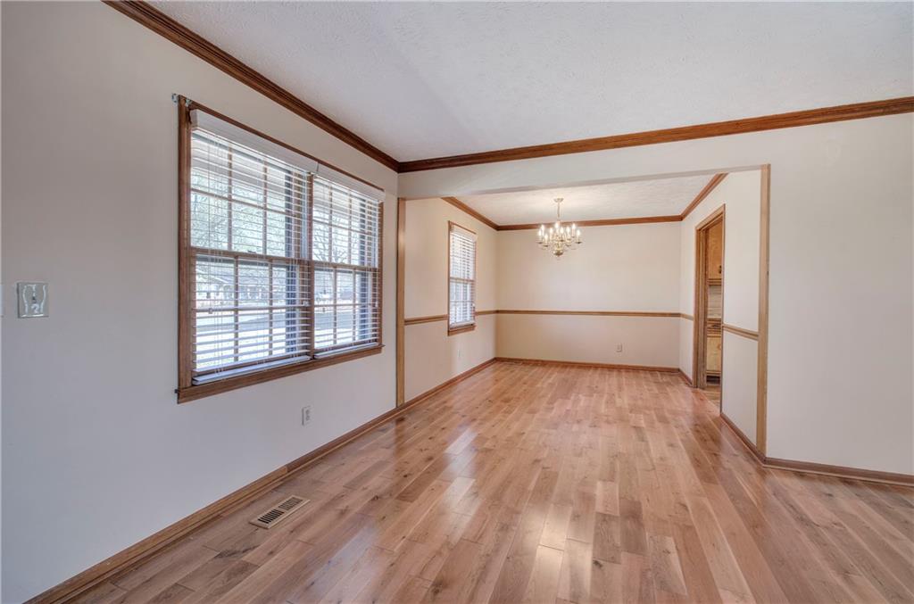 37 Skyview Circle