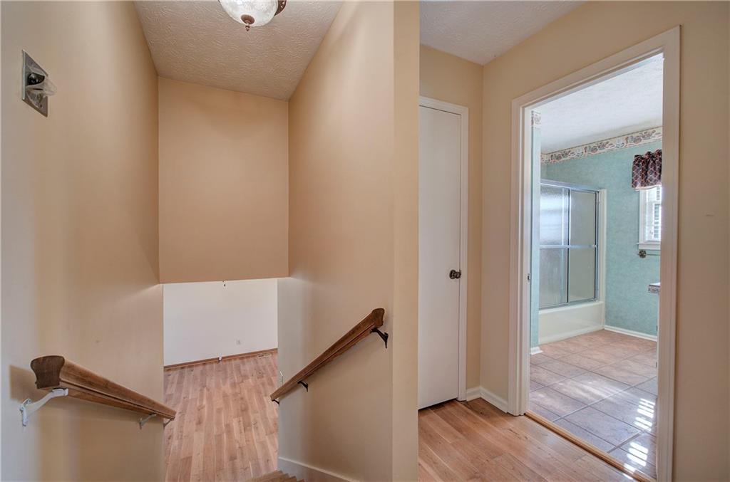 37 Skyview Circle