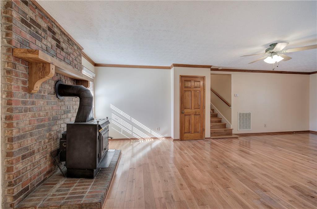 37 Skyview Circle
