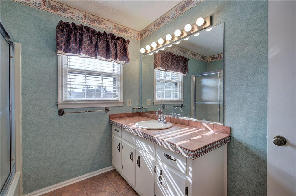37 Skyview Circle