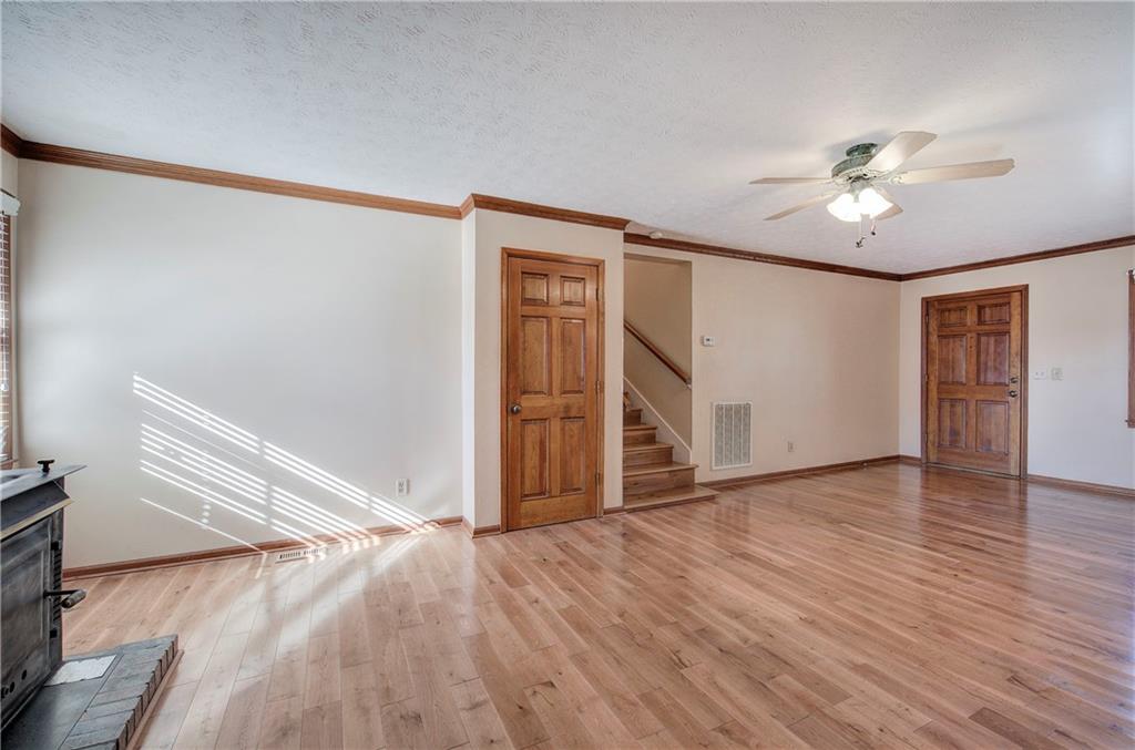 37 Skyview Circle