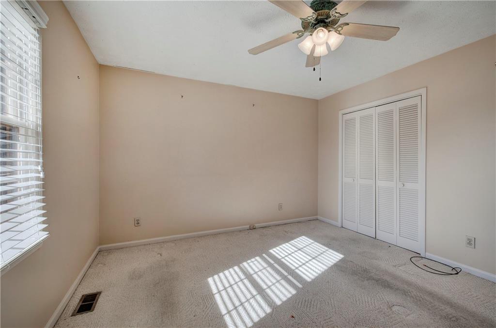 37 Skyview Circle
