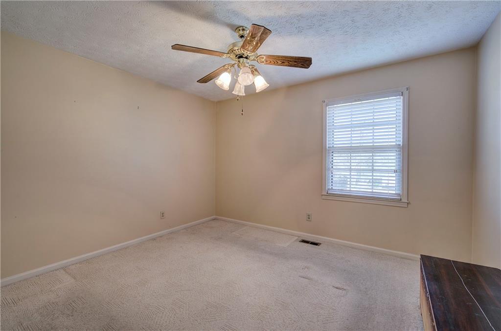 37 Skyview Circle