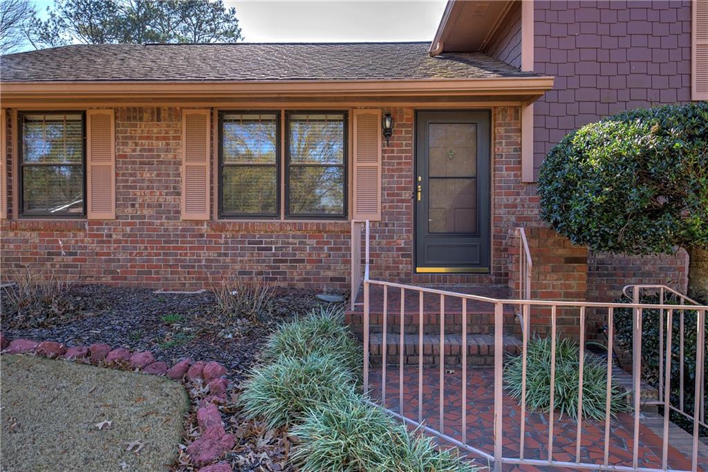 37 Skyview Circle