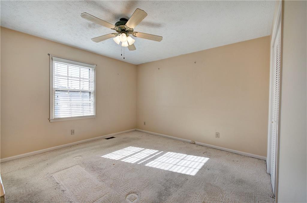 37 Skyview Circle