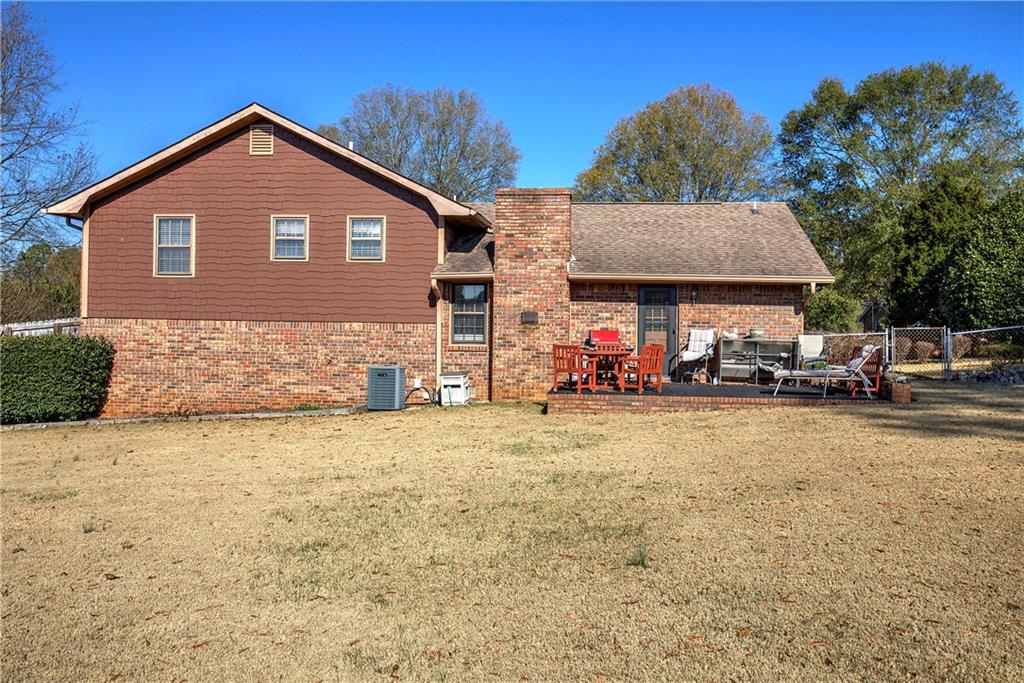 37 Skyview Circle