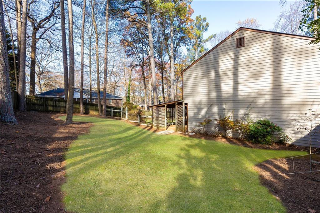 2986 Leafwood Drive SE