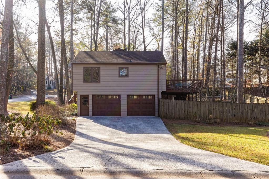2986 Leafwood Drive SE
