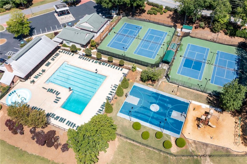 3265 WOODCLIFF Way