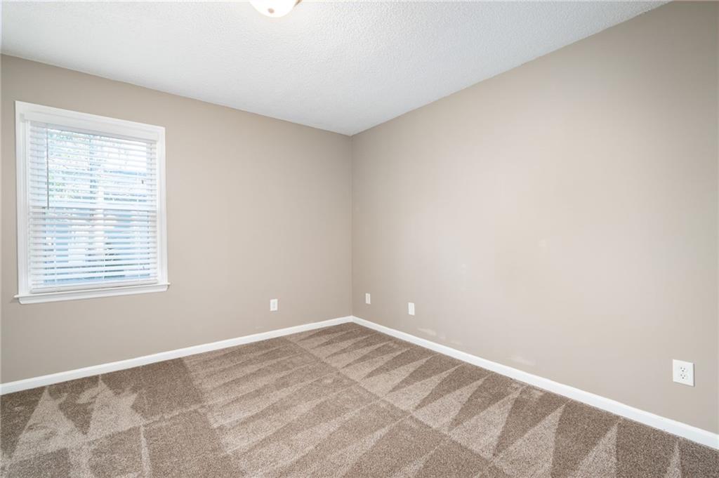 3265 WOODCLIFF Way