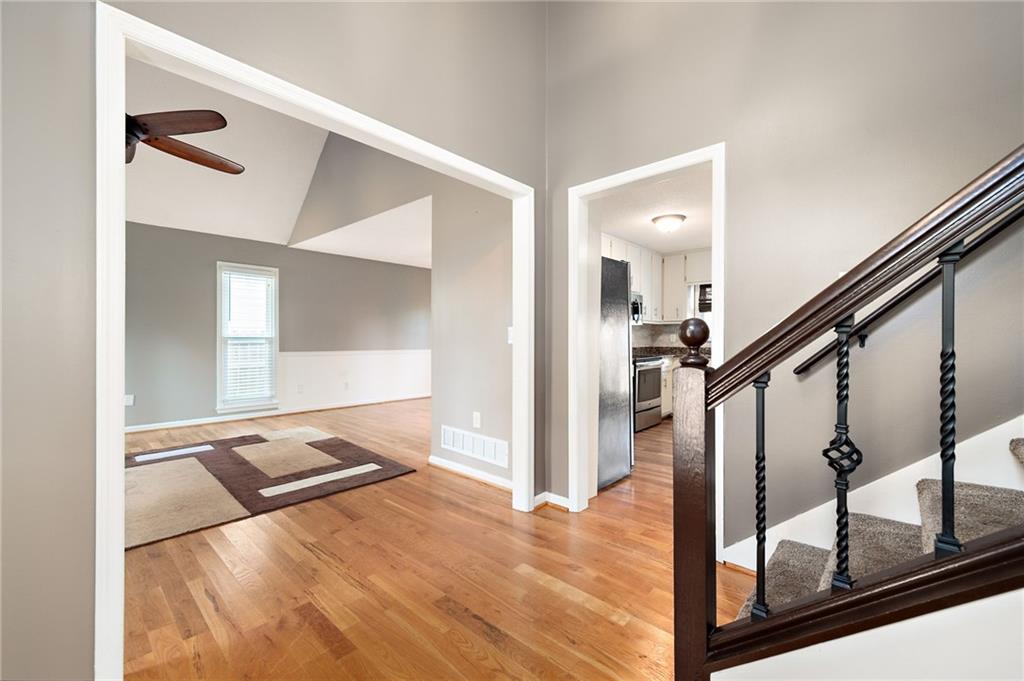3265 WOODCLIFF Way