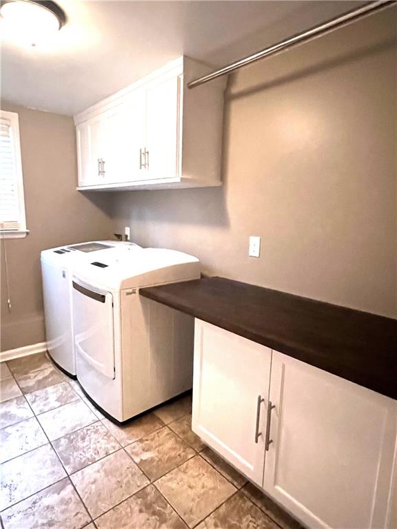 3265 WOODCLIFF Way