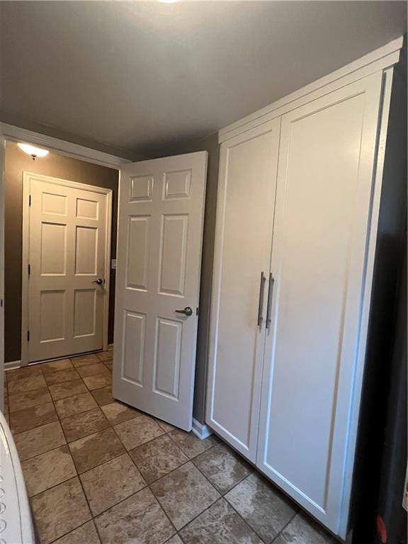 3265 WOODCLIFF Way
