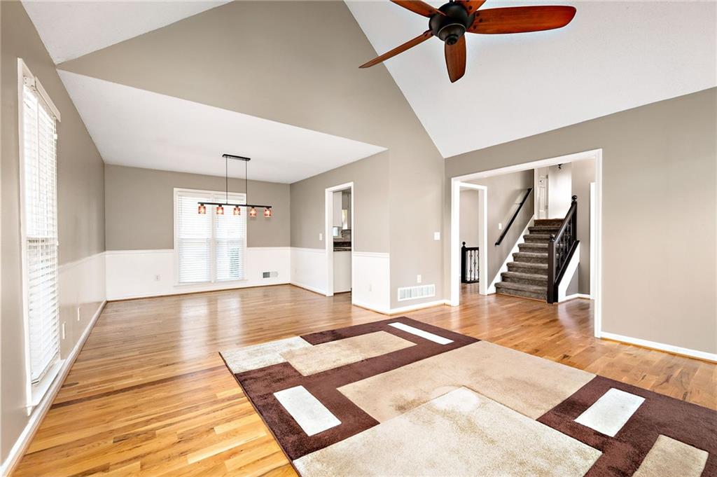 3265 WOODCLIFF Way