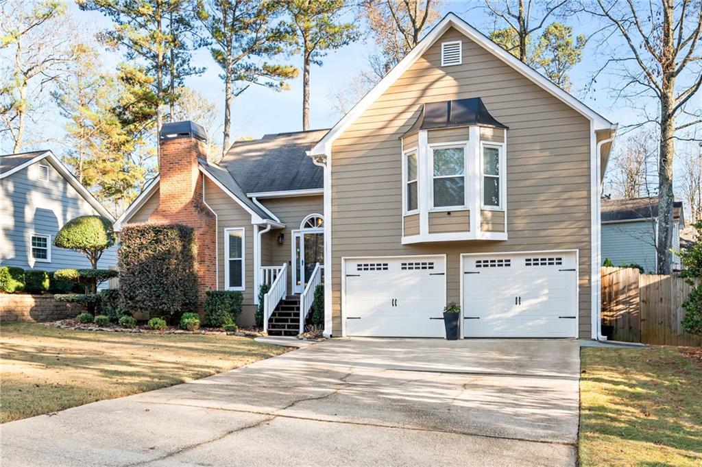 3265 WOODCLIFF Way