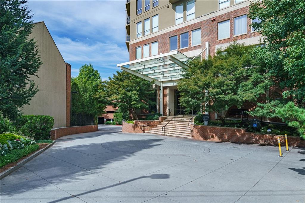 2626 Peachtree Road NW Unit 803