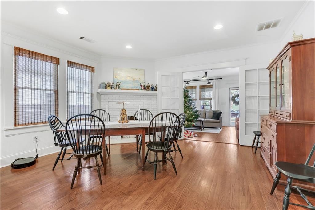 306 Rockyford Road NE