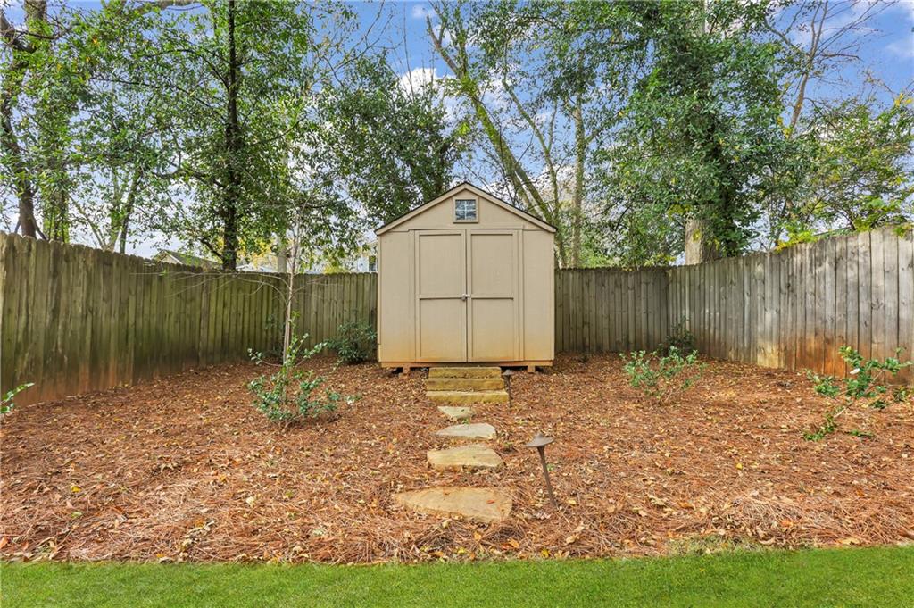 306 Rockyford Road NE