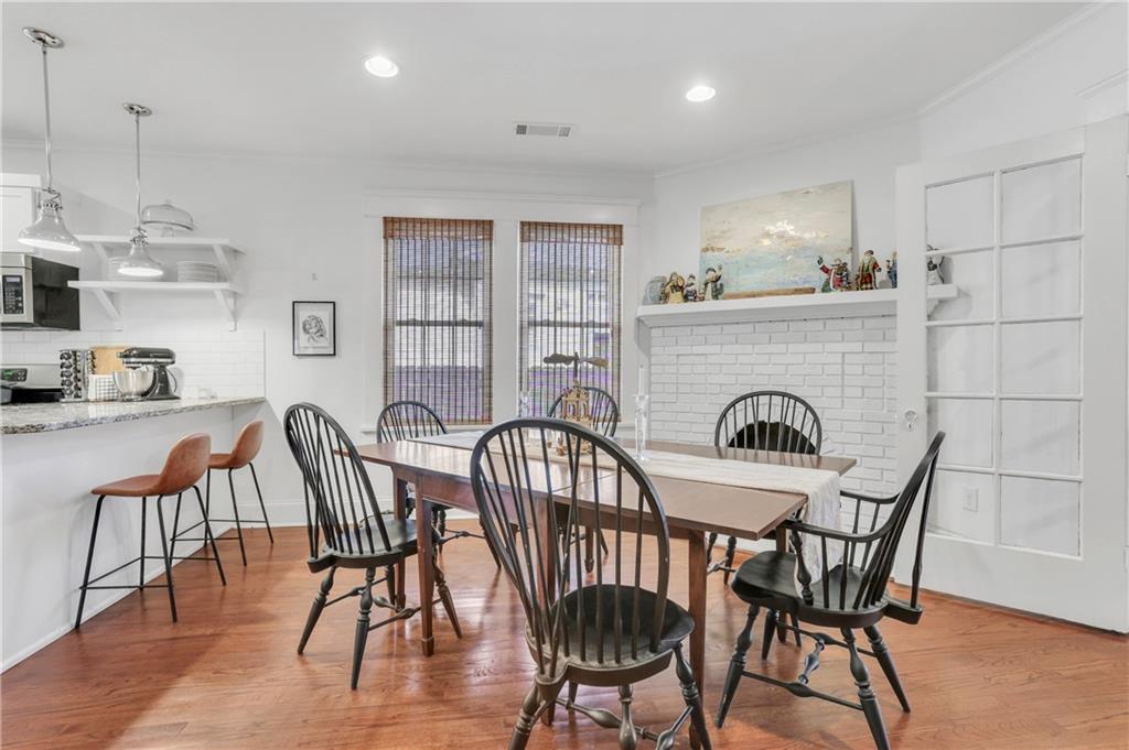 306 Rockyford Road NE