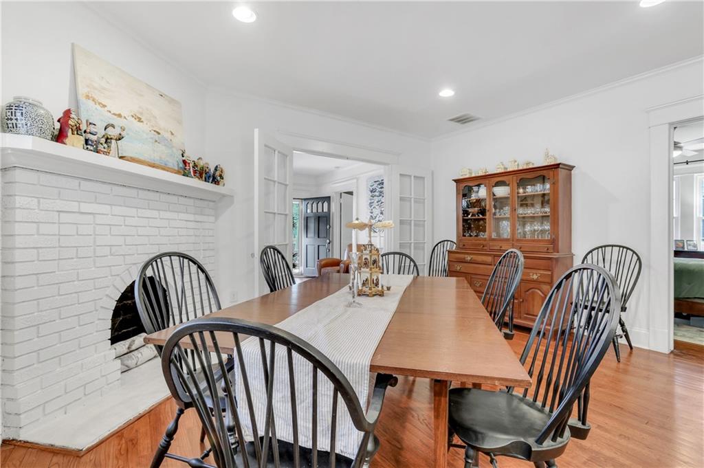 306 Rockyford Road NE