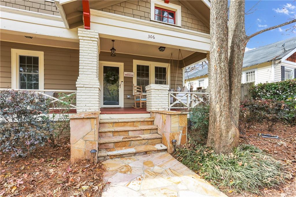 306 Rockyford Road NE